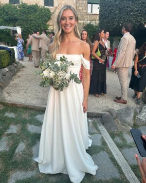 Georgie Barrat Instagram - Weddings don’t come around as frequently as they used to - so an abroad one is a real treat, especially as we managed to do a bit of sightseeing in Rome (albeit with Mr Tumble on in the background)
We would have left the girl at home, but no childcare meant we made do with babysitters for the actual wedding & stumbled our way through some early starts after some late nights 😵‍💫
Unfortunately we had the WORSE journey home as we got caught up in the air traffic control outage ❎ 12 hours at the airport, followed by an extra night in Rome, followed by me booking a new flight to Berlin for work because I didn’t trust I would be able to get out there from the UK 🫠 husband definitely drew the short straw having to fly back solo parenting 😬 Despite all this the wedding was beautiful, the Campari delicious & it was so special watching @alicecsidds & @mark_sidds tie the knot ❤️💕❤️