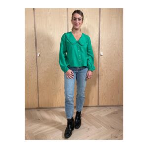 Georgie Barrat Instagram - We are back again at 7pm with another episode of @thegadgetshow seeing how we can help improve a family’s life with tech. Top is from @thisiswhistles 🙌 #thegadgetshow