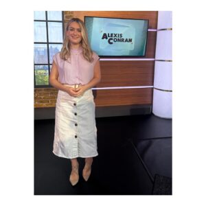 Georgie Barrat Instagram - Never easy discussing something like the Israel and Hamas conflict live on TV. It’s a nuanced and complicated debate where people on both sides are feeling fear, grief and complete dread. I was surprised and a little shocked though by some of the comments made by callers on today’s program. There was an undeniable antisemitic tone to their remarks, which was chilling to witness. It doesn’t matter where you stand on what’s happening, there is no place for antisemitism. Sending love to anyone who’s experienced this personally in the past week and of course my heart goes out to all the innocent lives that have been destroyed by this conflict. Let’s not pile hated on top of hatred.