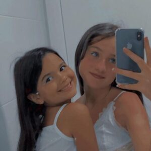 Geovana Padalino Instagram - 365 Novos Dias...
Para Amar.
Para Sonhar.
Para Planejar.
Para Cuidar e se Cuidar.
Para Batalhar e Prosperar.
Para ser Feliz.
Aproveite a Oportunidade.
Feliz Ano Novo 🎆