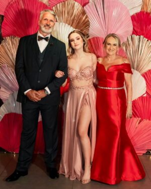 Geovana Padalino Instagram - ♥️

#gigifaz15 
#gigipadalinooficial 
#geovanapadalino 
#gigipadalino 
#xvdagigipadalino 
#xvdagigi 
#karolcamposfotografia 
#indaiaeventos 
#coloreeventos
