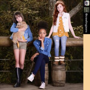 Geovana Padalino Instagram - Espetáculo de beleza by Repost from @crawlingjeans using @RepostRegramApp - Combinações de looks arrojados e autênticos, você encontra aqui na Crawling Jeans!
⠀
Venha conhecer a nova coleção e encante-se com todas as nossas novidades.
⠀
#crawlingjeans #euusocrawlingjeans #jeansatacado #tendencia #jeans #sitio #invernocrawling #winter2020 #rustico #winterjeans #country #farm #haras #horse #fazenda #cenariorustico #ranchosantaluzia #gigipadalino #geovanapadalino #gigipadalinooficial #modeloteen #protegidapordeus