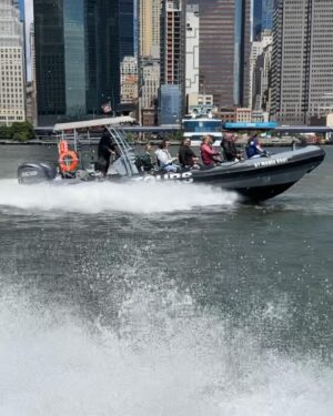 Gerwyn Price Instagram - #NYC #SPEEDBOAT #SIGHTSEEING