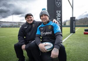 Gerwyn Price Instagram - Few shots of the afternoon at the @dragonsrfc session

Absolutely loved getting my hands back on the ball 🏉 but I’m definitely well off the pace and so unfit 😂

#Rugby #Darts