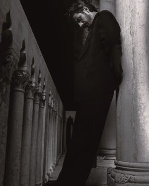 Gianmarco Saurino Instagram - venice b/w

@nickcerioni 
@andreasmercante