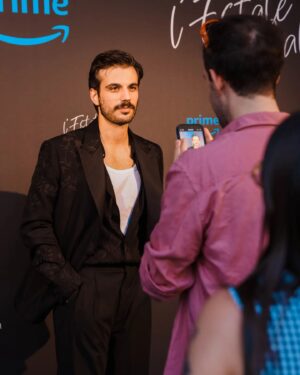 Gianmarco Saurino Instagram - da domani 6 Luglio 
per la regia di @contedivaldoca
#estatepiùcalda solo su @primevideoit 
non perdetelo

grazie a 
@nickcerioni
@andreasmercante 
@edoardoa 
@volver.actor 

e
@etro 
@santoniofficial