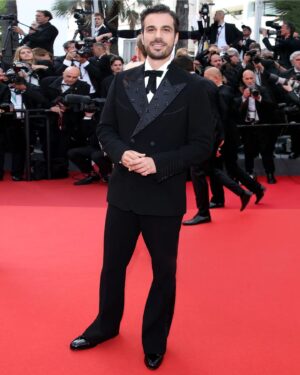 Gianmarco Saurino Instagram - #cannes76 

thanks to this special team
@andreasmercante 
@yourmood_official 
@volver.actor 

in custom @etro
@marcodevincenzo
@marcocacchione
styled by
@nickcerioni 
@paolosbaraglia 
tailored by
@violasangio