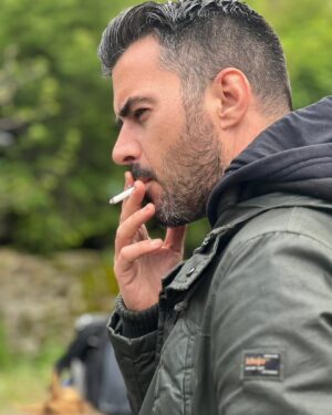 Giannis Tsimitselis Instagram - Bad habits……κακές συνήθειες ……😤😤😤😤😤😤😤😤😤😤😤😤😤😤😤😤😤 #movietime #shooting #greece🇬🇷 by @penelope_mls #nosmoking 🤔