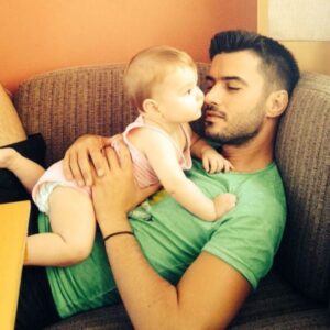Giannis Tsimitselis Instagram - Από τότε που ήσουν μωράκι πέρασαν κιολας 9 χρονια 🐬🐬🐬🐬🐬🐬Χρόνια σου πολλά αγάπη μου ❤️❤️❤️❤️❤️❤️❤️❤️❤️❤️❤️❤️❤️❤️❤️❤️❤️❤️#birthday #mylove #fatheranddaughter