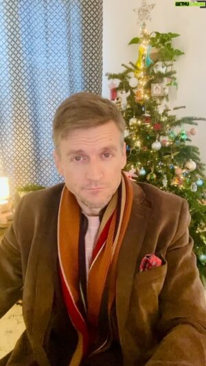 Gideon Emery Instagram - ‘‘Twas the week before Christmas…
.
.
.
#christmas #poem #original #comedy