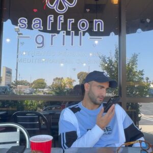 Giga Chikadze Instagram - Come get the best food and listen to julio iglesias (enriques dad)

Seriously the best persian food! ™️