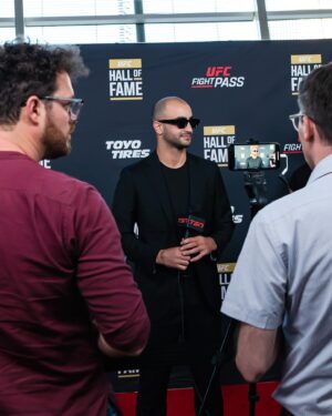 Giga Chikadze Instagram - Thank you @ufc 
#knockoutcancer #UFChonors