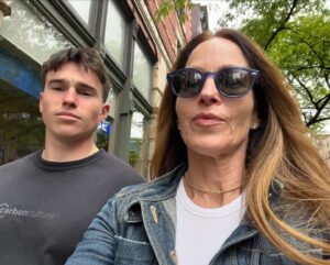 Gigi Levangie Instagram - Mother’s Day in NYC with my crew. Nothing better. I don’t even have anything sarcastic to say about my neck. (But you may be able to tell my age if you count the rings…😜). Happy Mother’s Day to all the mothers who put in the work and are now enjoying the fruits of their “labor”…🤰💐😂