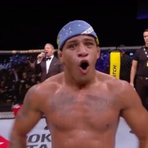 Gilbert Burns Instagram - 10 years in the @ufc and still a lot more to come! 😤
-
10 ano no @ufc_brasil e ainda tem muito mais pela frente! 😤
-
📷 @justanedit1