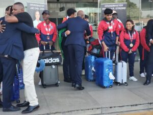 Gilberto Mendes Instagram - Assim foi a recepção de alguns dos nossos campeões mundiais de Tang Soo Do🏆. 

Esta sexta-feira(19), chega a outra parte da delegação nacional. Viva o Desporto Moçambicano🥳🇲🇿!!!