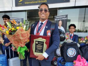 Gilberto Mendes Instagram - Assim foi a recepção de alguns dos nossos campeões mundiais de Tang Soo Do🏆. 

Esta sexta-feira(19), chega a outra parte da delegação nacional. Viva o Desporto Moçambicano🥳🇲🇿!!!