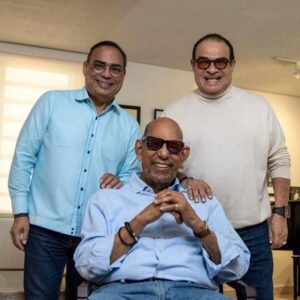 Gilberto Santa Rosa Instagram - Oficialmente hoy el maestro Willie Rosario celebra sus 100 años. Felicidades a Mr Afinque!!! Sigan las bendiciones y la buena música! 
Salud, amor y Salsa!!!
#caminalo #gsrautentico