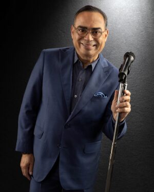 Gilberto Santa Rosa Instagram - ¡Feliz día del cantante!
Recordemos los que se nos fueron, felicitemos los contemporáneos y démosle la bienvenida a los talentos nuevos!!!
#caminalo #gsrautentico