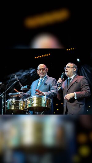 Gilberto Santa Rosa Instagram - Vamos a ponerle música a ese viernes y así, vamos calentando motores para los 100 años del maestro @willierosario6 
#caminalo #gsrautentico