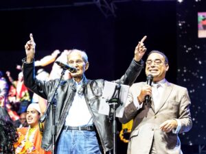 Gilberto Santa Rosa Instagram - Con profunda tristeza recibimos la noticia del fallecimiento del maestro Pedrito Altamiranda.
Sentimientos de nostalgia, amistad y agradecimiento para su persona. 
Gracias Pedrito por conectarme con la cultura popular panameña y por su trato cariñoso para mi y para mi familia. Mi más profundo pésame para mis hermanos panameños y para la familia Altamiranda, descanse en paz...
