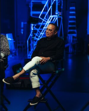 Gilberto Santa Rosa Instagram - Gracias a todos los artistas que hicieron parte de #Retromantico y colaboraron para hacer esto posible ❤️🌹

A todos estos grandes maestros, fue un honor poder compartir este momento con cada uno y platicar un poco sobre su apoyo y colaboración en este increíble proyecto 🔥 Desde hoy en mi canal de YouTube. No se lo pierdan. 🙌🏽