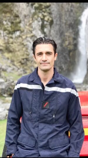 Gilles Marini Instagram - From being a Soldier to pretending to be one on screen. My life has never been monotonous. 
So to all the soldiers around the world. I salute you. Happy Veterans Day to us! Thank you for your service, dedication and valor! 
“No man is entitled to the blessings of freedom unless he be vigilant in its preservation.” 
#army #veteransday #giving #strengh #freedom #veteransday #america #france