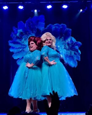 Ginger Minj Instagram - We are just one week away from Winter Wonderland at @chsmusichall! Tickets are only $20 and it’s my ONLY holiday show of the year! So don’t be a grinch and get those tickets before they melt away! #holiday #christmas #livetheatre