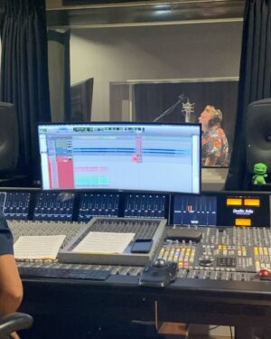 Ginger Minj Instagram - From glamour toad to camel queen 🐸🐪👠 It was such a dream come true to voice Girlzelle in the brand new #zootopia ride at @shanghaidisneyresort! Truly an honor and a treat to lend my voice to something so magical! #firstever #disney #animatronic #voiceover #blessed