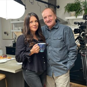Ginny Buckley Instagram - Meet my lovely mum and dad! Without their help over the past couple of weeks I wouldn’t have been able to work with the brilliant team at @itvtonight on a programme about older drivers, spend a few days in Los Angeles for the @theworldcarawards test drives, shoot some great content at the @laautoshow and keep the @electrifyingcom show on the road!

As a single parent I juggle a lot of balls - and usually end up dropping a few! But these two help make sure I don’t drop them all. 

This is a thank you to my lovely parents and also to the friends who help me with lift shares, dog sitting, last minute school pick ups and are also there with a hug when it all gets a bit much ❤️

It takes a village!

#workingmum #singleparent #ittakesavillage