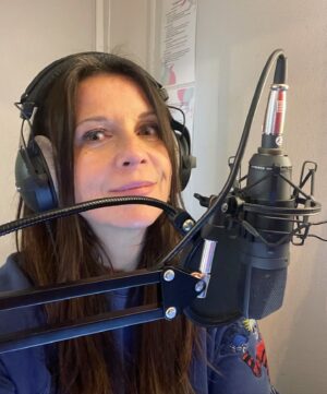 Ginny Buckley Instagram - In the voice over booth for an @itvtonight looking into older drivers, it’s heading your way this Thursday night at 8:30pm on ITV1 and @itvxofficial and my lovely parents have a starring role! 🚗📺🎥

I’m extremely grateful to be busy and working in telly, as I know so many of my colleagues are #offair because of the unprecedented challenges our industry is facing. #offairnightmare 

#olderdrivers #itvcurrentaffairs #itv #currentaffairs #carsofinstagram #cargram #filmmaking #soundrecording #filmmaking 

.
.
.
.
.
.
.
.
.
.
#carsofinstagram #carsofinsta #caroftheday #carsoftheday #carlifestyle #carlovers #mustang #mustangmache #handsfree #handsfreedriving #cargirl #womeninauto