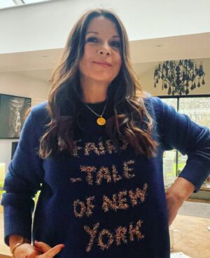 Ginny Buckley Instagram - Wishing everyone a happy end to 2023, I hope you navigated your way through Christmas and found some joy along the way ❤️

#fairytaleofnewyork #christmas2023