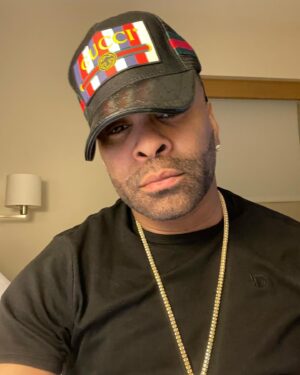 Ginuwine Instagram - Time to get it going happy Tuesday people