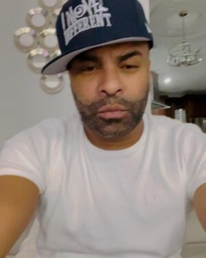 Ginuwine Instagram - Yep yep Seattle what’s up ???? Game time in a bit we ain’t playing LETSGO!!!!! Cowboysnation you want this work on Thursday huh you gon get it!!!!! cowboys wait for the drink and a smile lololol