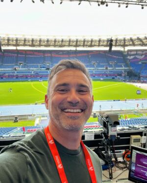 Giorgos Kapoutzidis Instagram - Ρώμη 2024
Μοναχο 2022
Βερολίνο 2018
Άμστερνταμ 2016
Ζυριχη 2014
Ελσινκι 2012
Οι καθιερωμένες selfies των ευρωπαϊκών πρωταθλημάτων στίβου!
Πάντα με την ελληνική σημαία
μας, δίπλα στην Εθνική μας!
🇬🇷🇬🇷🇬🇷#teamhellas 
Καλή επιτυχία Ελλάδα!
#europeanchampionships #athletics #teamgreece #roma2024 @sportsfeedgr