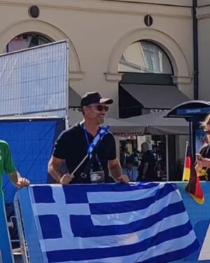 Giorgos Kapoutzidis Instagram - Ρώμη 2024
Μοναχο 2022
Βερολίνο 2018
Άμστερνταμ 2016
Ζυριχη 2014
Ελσινκι 2012
Οι καθιερωμένες selfies των ευρωπαϊκών πρωταθλημάτων στίβου!
Πάντα με την ελληνική σημαία
μας, δίπλα στην Εθνική μας!
🇬🇷🇬🇷🇬🇷#teamhellas 
Καλή επιτυχία Ελλάδα!
#europeanchampionships #athletics #teamgreece #roma2024 @sportsfeedgr