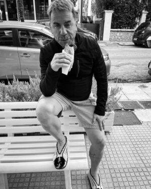Giorgos Mazonakis Instagram - Α,ρε Τάσοοο…
#hautmazw #osozwmazw #mazw