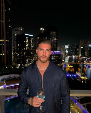 Giovanni Prat Instagram - Ça brille ✨