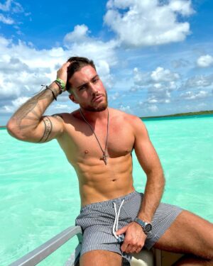 Giovanni Prat Instagram - Why always me ? 💦