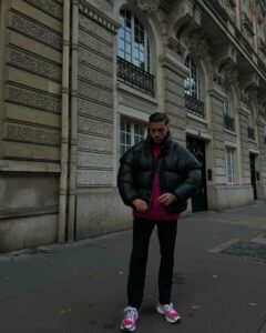 Giovanni Prat Instagram - PARIS EN ROSE 🌑