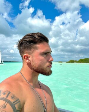 Giovanni Prat Instagram - Why always me ? 💦
