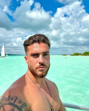 Giovanni Prat Instagram - Why always me ? 💦