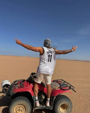 Giovanni Prat Instagram - DESERT 
Merci à @hurghada_tourist_guide_  pour cette journée magique.