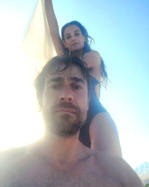 Giovanni Scifoni Instagram - E oggi finisce puranco Viola Come il Mare. Amici nuovi e gioia propulsiva.