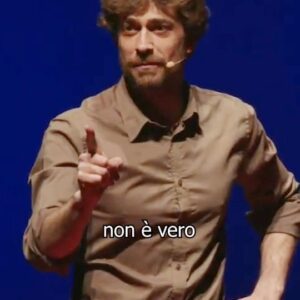 Giovanni Scifoni Instagram - Il mio primo TedX. Mi accollo un tema che mi sta a cuore: "perchè non ci piace più il sesso?". Parlo di porno, morte, carne e altre cose leggere e spensierate. Se volete sbrindellarvi il video completo lo trovate su yutubb
@tedx_official
#perchènoncipiacepiùilsesso