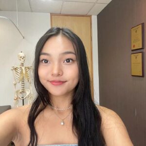 Gisele Chiam Instagram - Visited my dad at his medical clinic.... at
📍 MSMC Musculoskeletal & Sports Medicine Clinic | Dr Chiam
290 Orchard Rd, 
#18-03 Paragon Medical Centre,
Singapore 238859

.
.
.
.
.
#GiseleChiam #詹欣萱 #teenactress
#teenperformer #teensinger #medicalclinic #musculoskeletal #musculoskeletalpain #medicaldoctor #daddysgirl #ilovemydaddy #paragonmedical #teeninfluencer #paragon #mediacollaborations