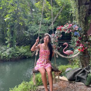 Gisele Chiam Instagram - what a thai-m to be alive in krabi!!🇹🇭🌊

i’ll miss the crystal clear waters and gorgeous mountains :(
•
•
•
•
#GiseleChiam #詹欣萱 #teenactress #teenperformer #teensinger #teeninfluencer #lifestyleinfluencer #beach #beachday #krabi #thailand #holiday #vacation #familyholiday #familybonding