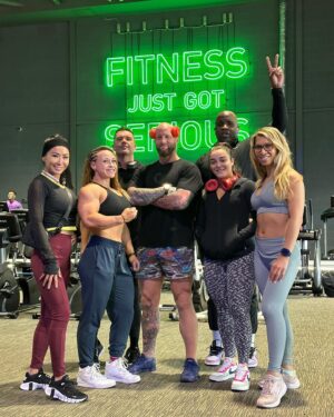 Gisele Mayordo Instagram - Thank you @jdgyms for hooking our crew up on our @impactwrestling #invasiontour! Great gym, great vibes! The quintessential gym in the U.K. 💝🫰🏼