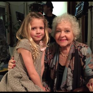 Actress Giselle Eisenberg HD Instagram Photos and Wallpapers April 2022