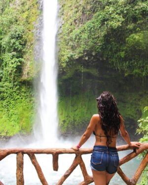 Gissette E. Valentin Instagram - 🌍