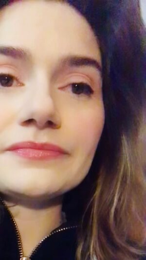 Giulia Ottonello Instagram - Qualche riflessione tra me e me 😕 con te sugli ultimi giorni sanremesi e vari effetti collaterali…Io desidero la pace 🙏
#Riflessioni
#BastaGuerre
#Ceasefirenow🙏
#iodesiderolapace